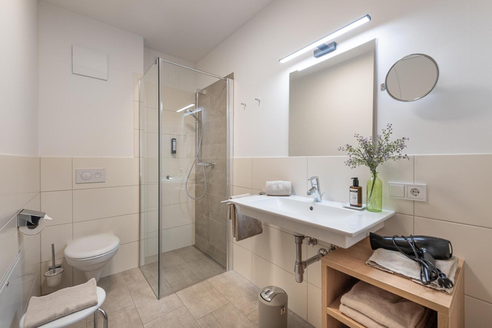 Alpenparks Montana Apartments Matrei in Osttirol Δωμάτιο φωτογραφία
